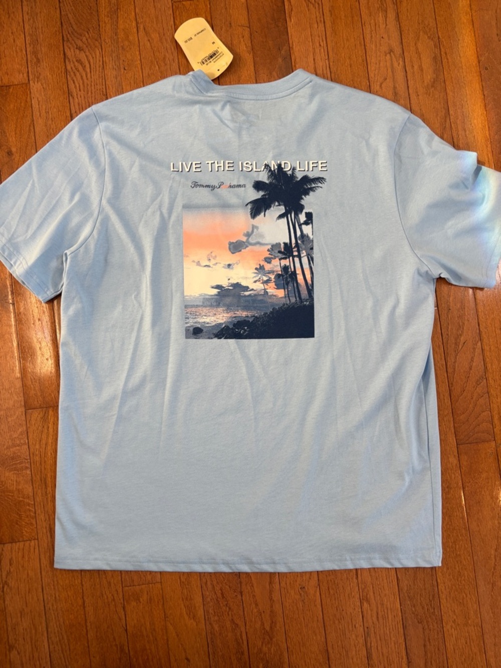 New Tommy Bahama Misty Mornings Graphic T